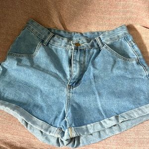 SHEIN roll up denim shorts, women’s size 6